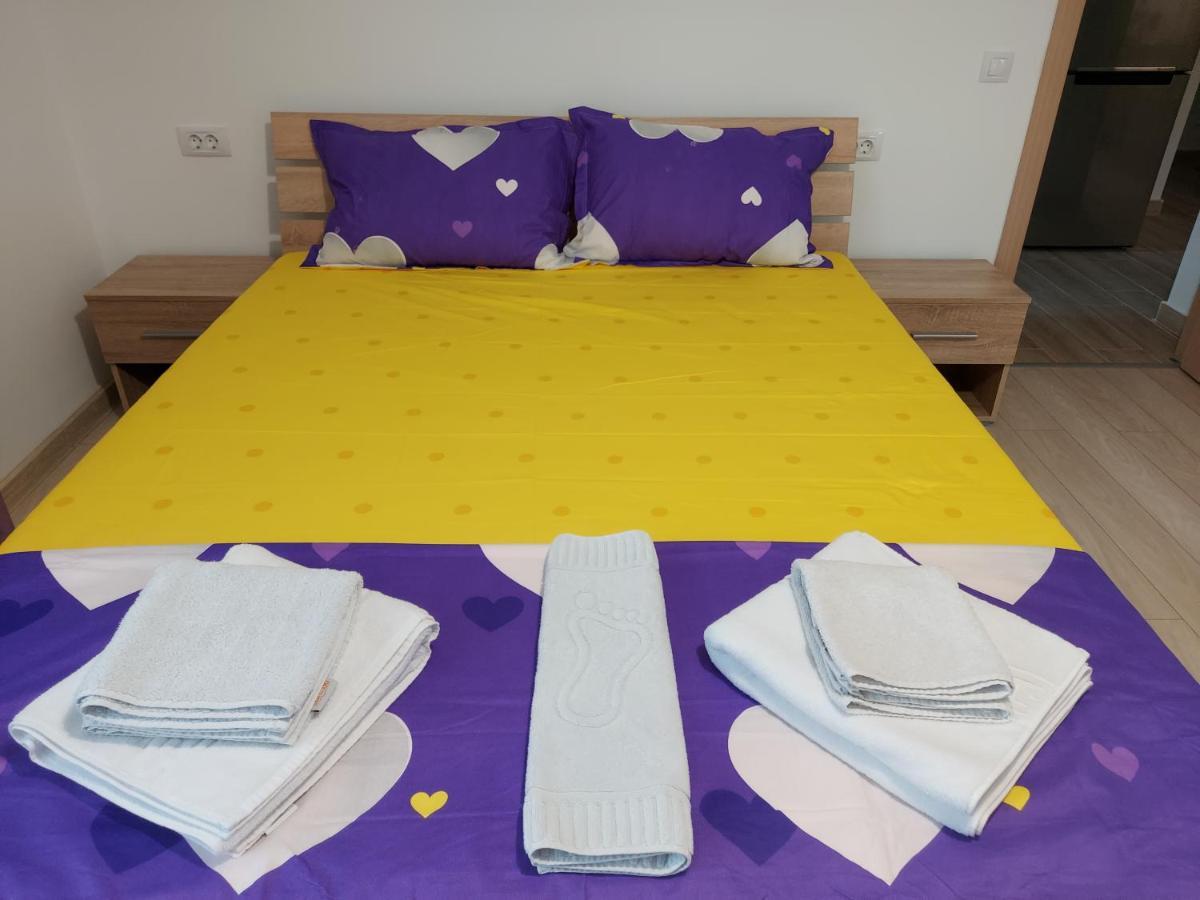 Bya Brown Apartment Valea Lupului  Ngoại thất bức ảnh