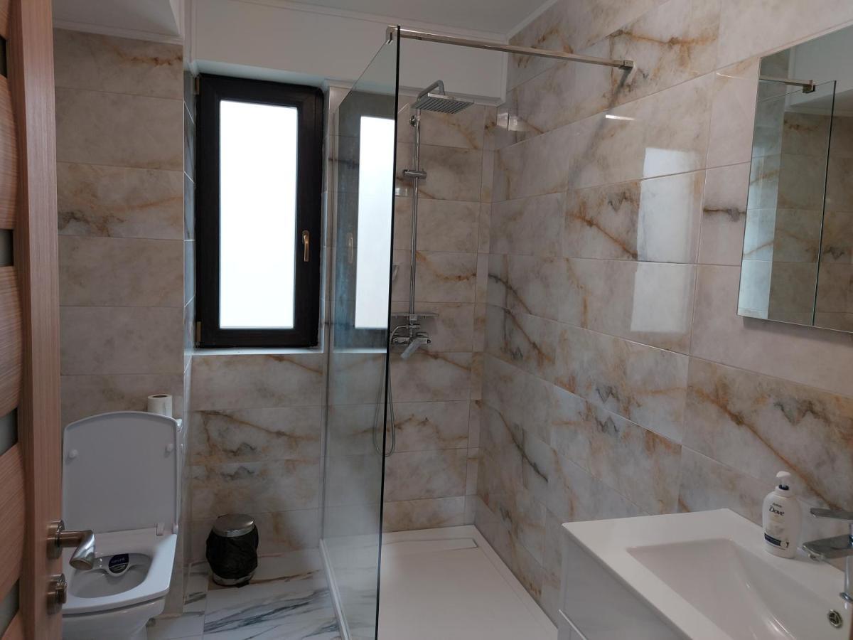 Bya Brown Apartment Valea Lupului  Ngoại thất bức ảnh