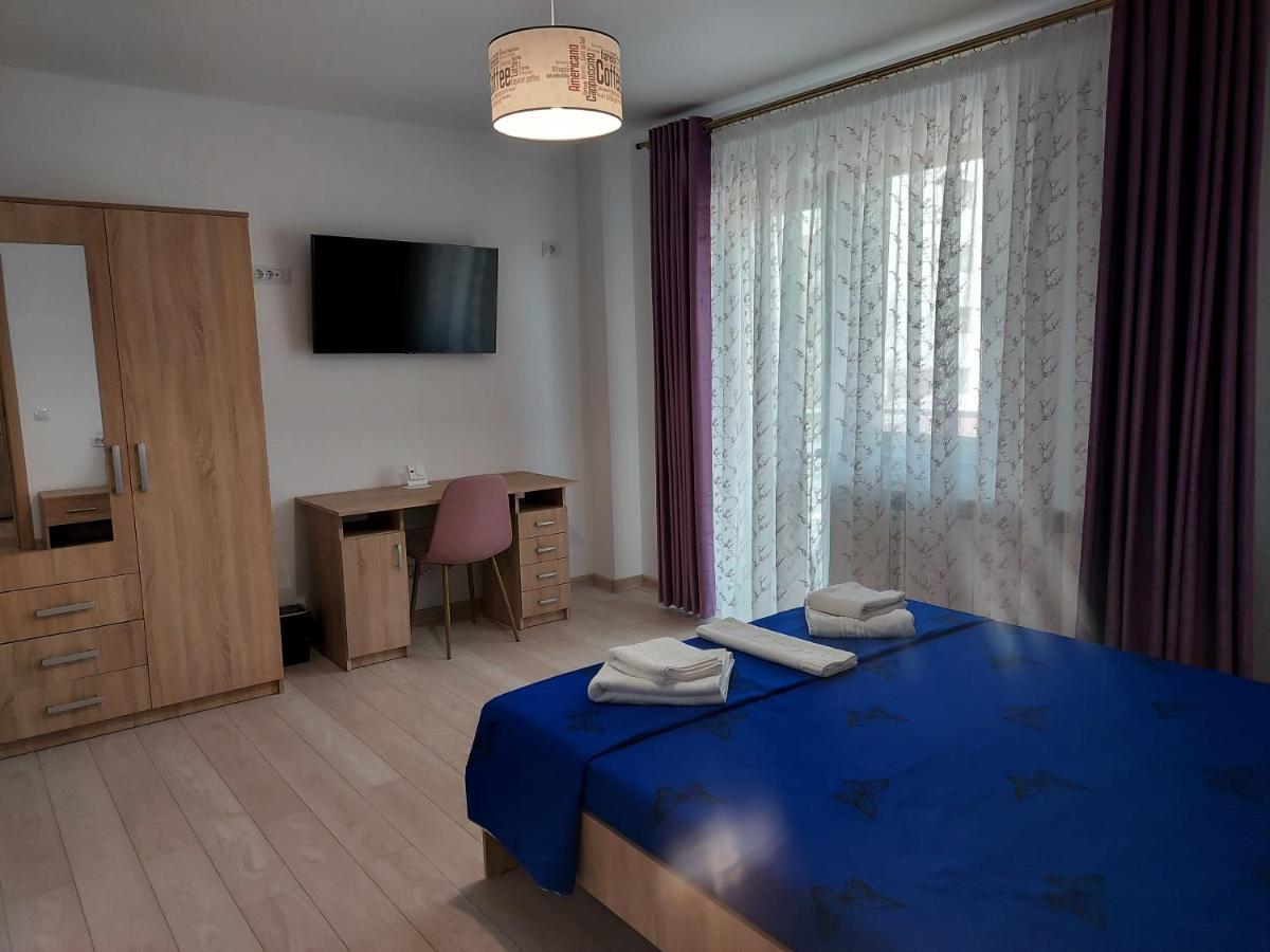 Bya Brown Apartment Valea Lupului  Ngoại thất bức ảnh