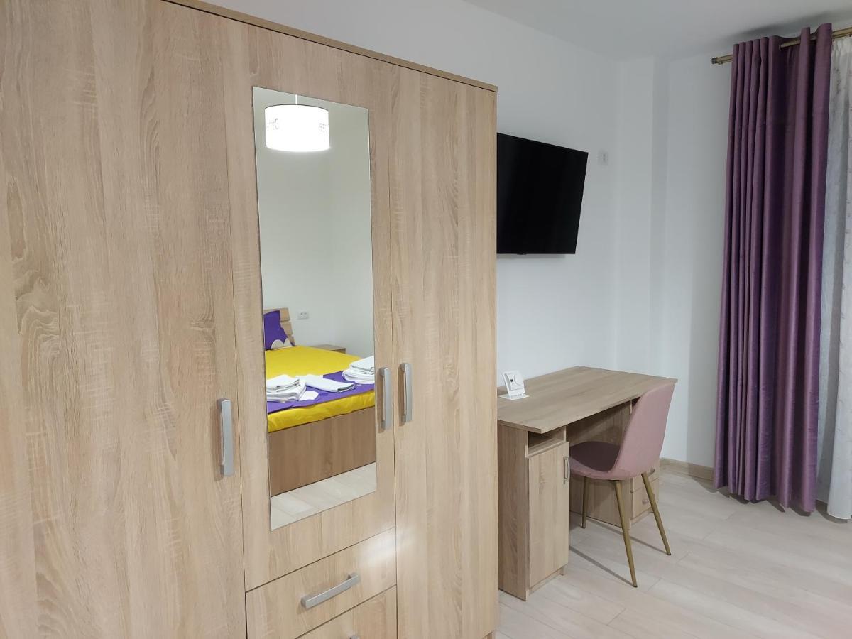 Bya Brown Apartment Valea Lupului  Ngoại thất bức ảnh
